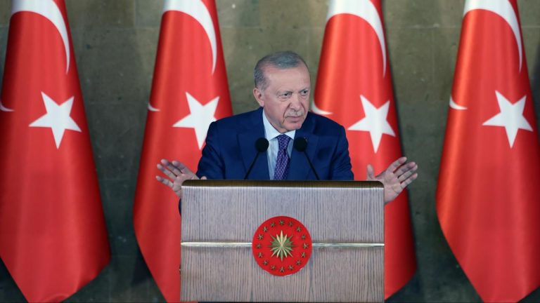 Cumhurbaşkanı Erdoğan: Bizi tanımak isteyenler Malazgirt'e, Çanakkale'ye baksın