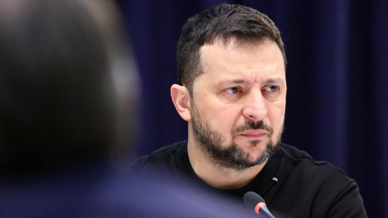 Zelenski: Ruslar Poltava, Sumi ve Herson bölgelerindeki kritik altyapıyı vurdu