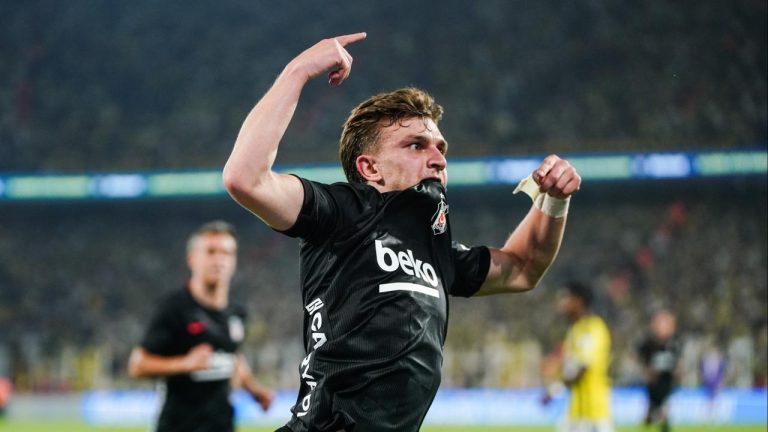 Sezonun ilk derbisinde 3 puan Beşiktaş'ın