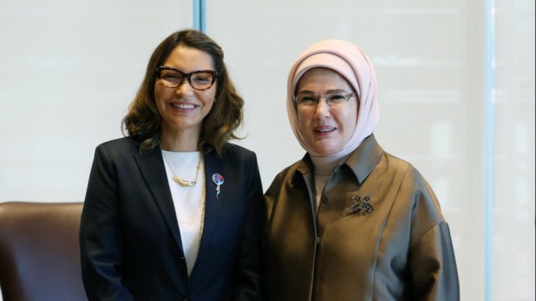 Emine Erdoğan, Brezilya Devlet Başkanı'nın eşi Silva ile görüştü