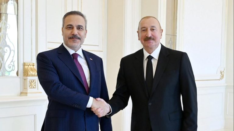 Bakan Fidan, Azerbaycan Cumhurbaşkanı Aliyev tarafından kabul edildi