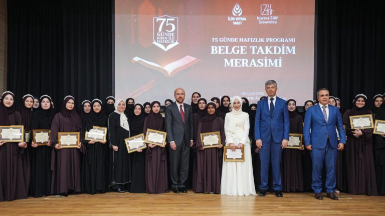 '75 Günde Hafızlık Programı'nı tamamlayan 40 öğrenciye hafızlık belgeleri verildi