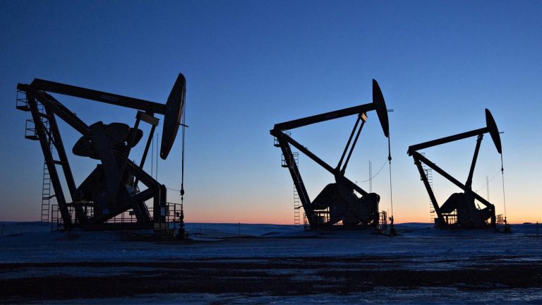 Brent petrolün varili 99,39 dolardan işlem görüyor