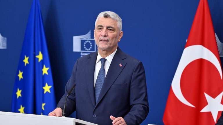 Bakan Bolat: Türkiye, AB'nin güçlü ve vazgeçilmez parçası