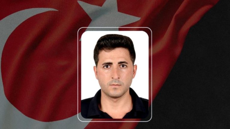 Trafik kazasında yaralanan polisimiz şehit oldu