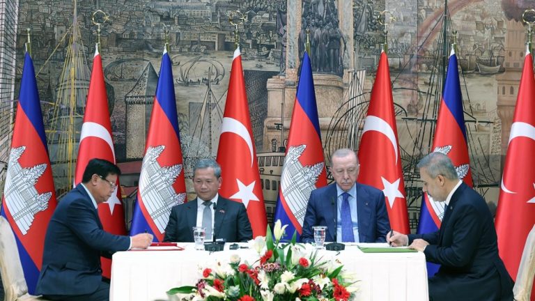 Türkiye ile Kamboçya arasında 'Askeri Çerçeve Anlaşması' imzalandı
